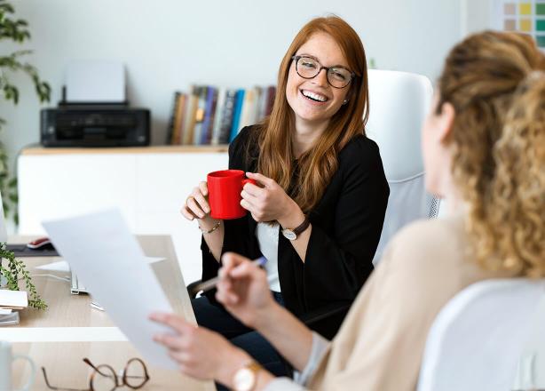 Lady speaking to adviser